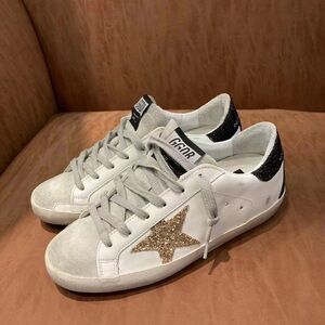 Golden Goose Sneakers
